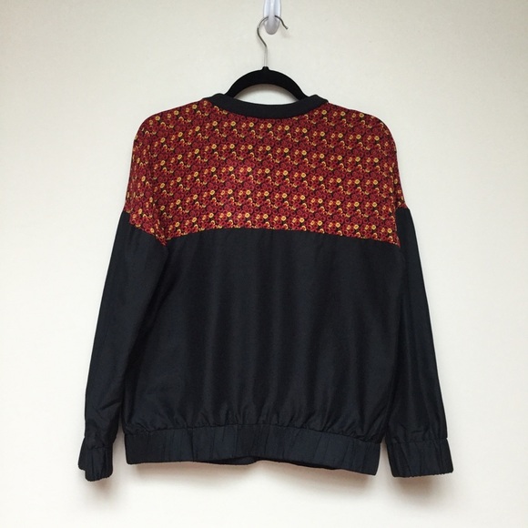 Amour Vert Black and Red Flower Field Long Sleeve Top - Picture 3 of 4